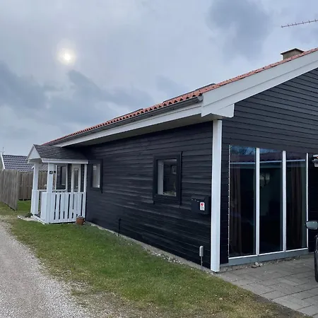 Feriehus Lovely Near Hasmark